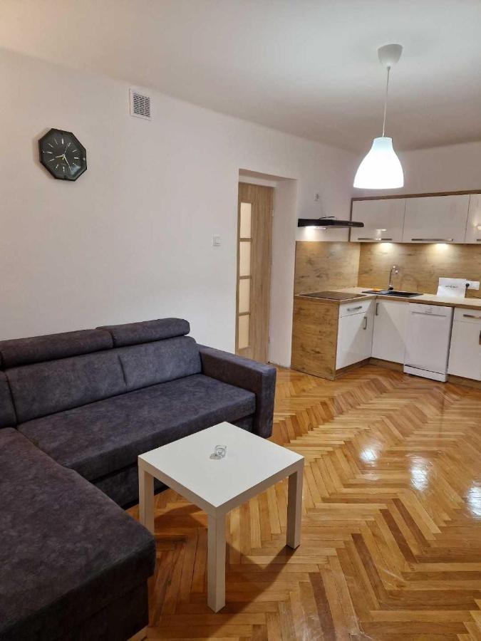 Apartament W Centrum Prudnik Eksteriør billede